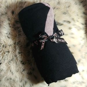 VS ❤Heart❤ Logo Blanket